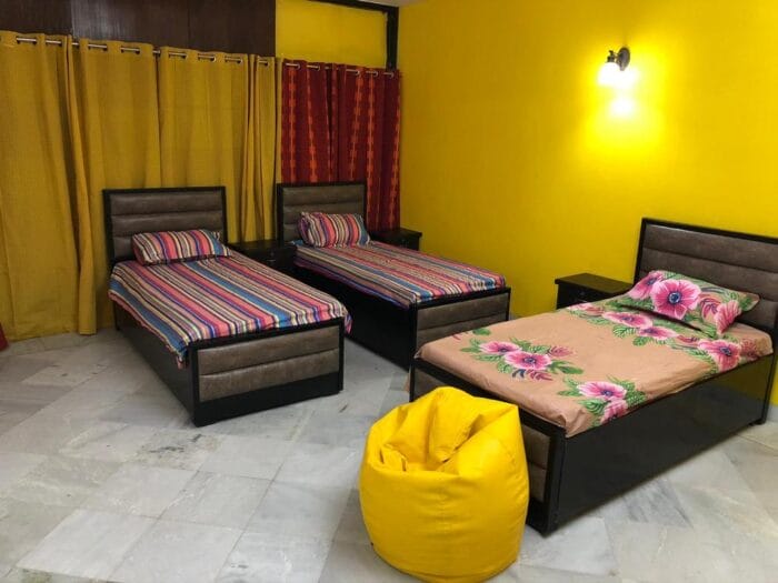 Good vibes hostel Boys & Girls PG in kalkaji DELHI